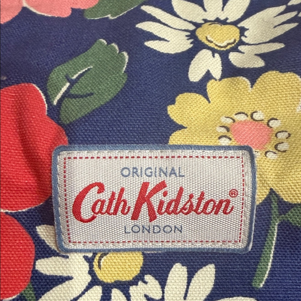 Cath Kidston Navy Floral/polka dot Canvas Shoulder Bag- Reversible - Picture 2 of 7